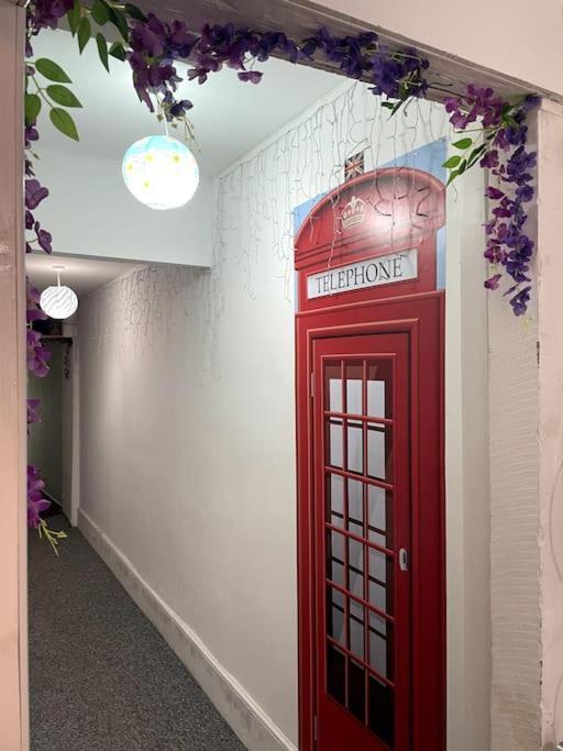 Nice Flat In Heart Of Londres Exterior foto