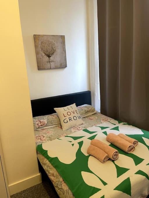 Nice Flat In Heart Of Londres Exterior foto